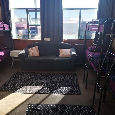 Mountain Jade Backpackers,Private Rooms & Studios โฮกิทิกา ภายนอก รูปภาพ