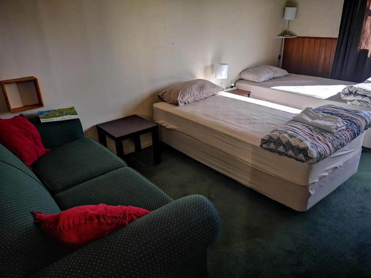 Mountain Jade Backpackers,Private Rooms & Studios โฮกิทิกา ภายนอก รูปภาพ