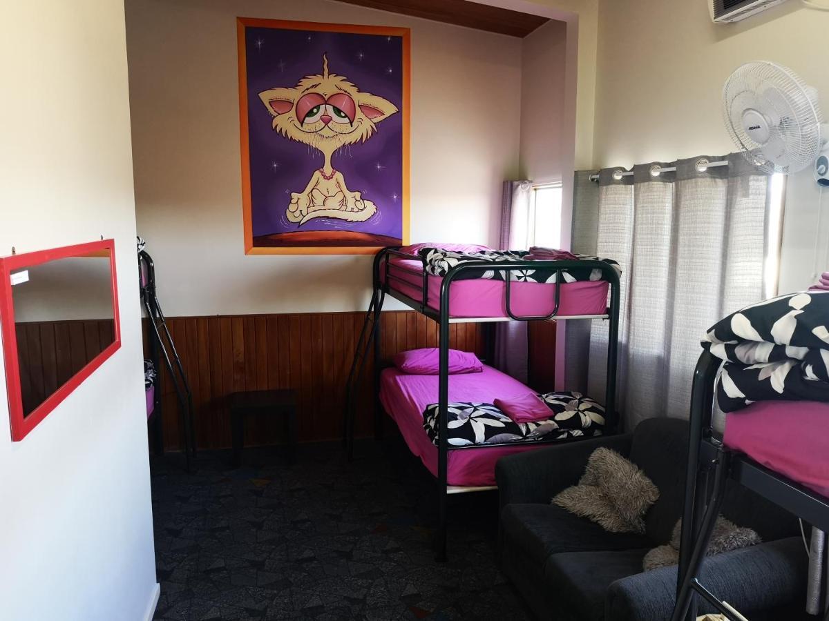 Mountain Jade Backpackers,Private Rooms & Studios โฮกิทิกา ภายนอก รูปภาพ