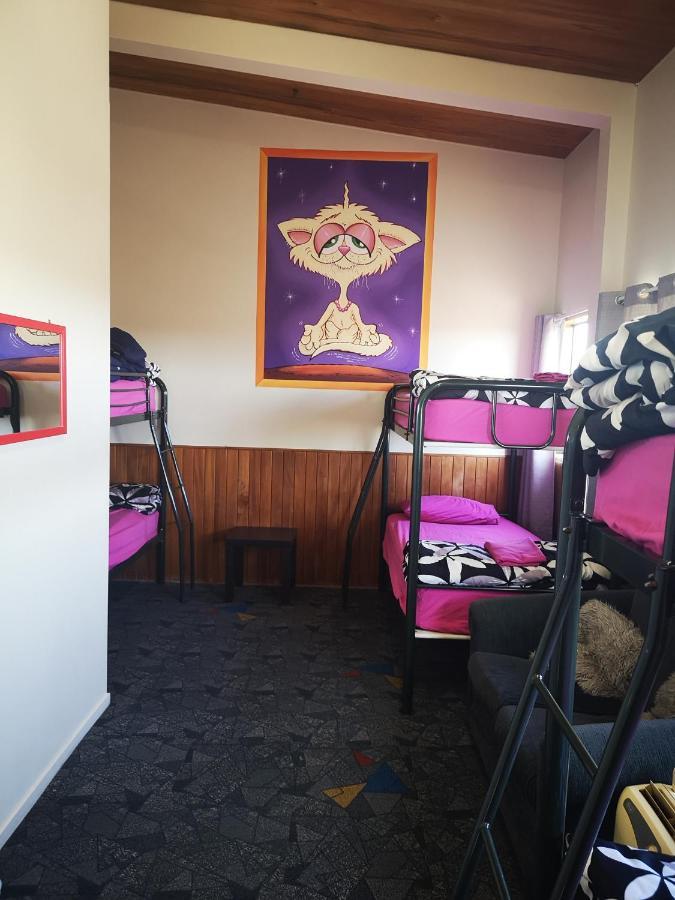 Mountain Jade Backpackers,Private Rooms & Studios โฮกิทิกา ภายนอก รูปภาพ
