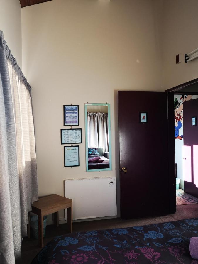 Mountain Jade Backpackers,Private Rooms & Studios โฮกิทิกา ภายนอก รูปภาพ