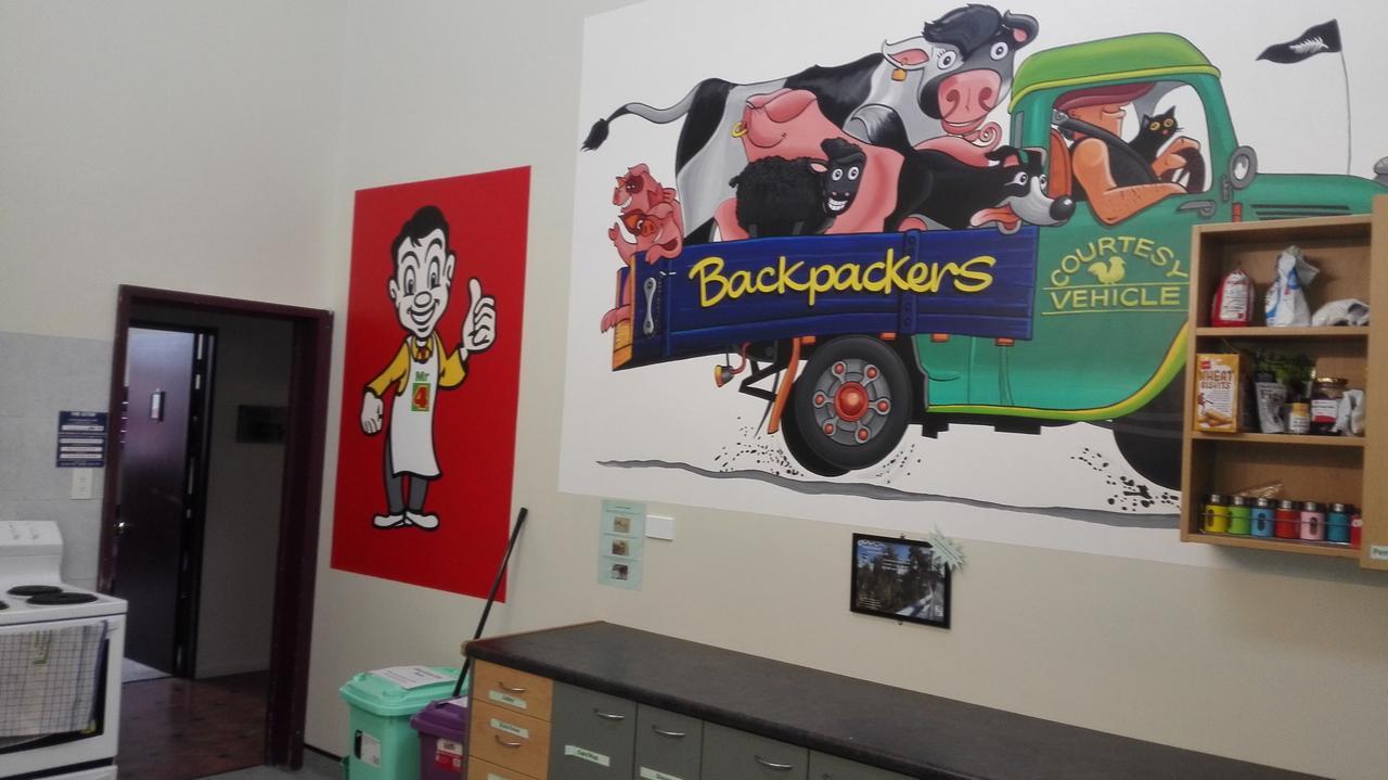 Mountain Jade Backpackers,Private Rooms & Studios โฮกิทิกา ภายนอก รูปภาพ