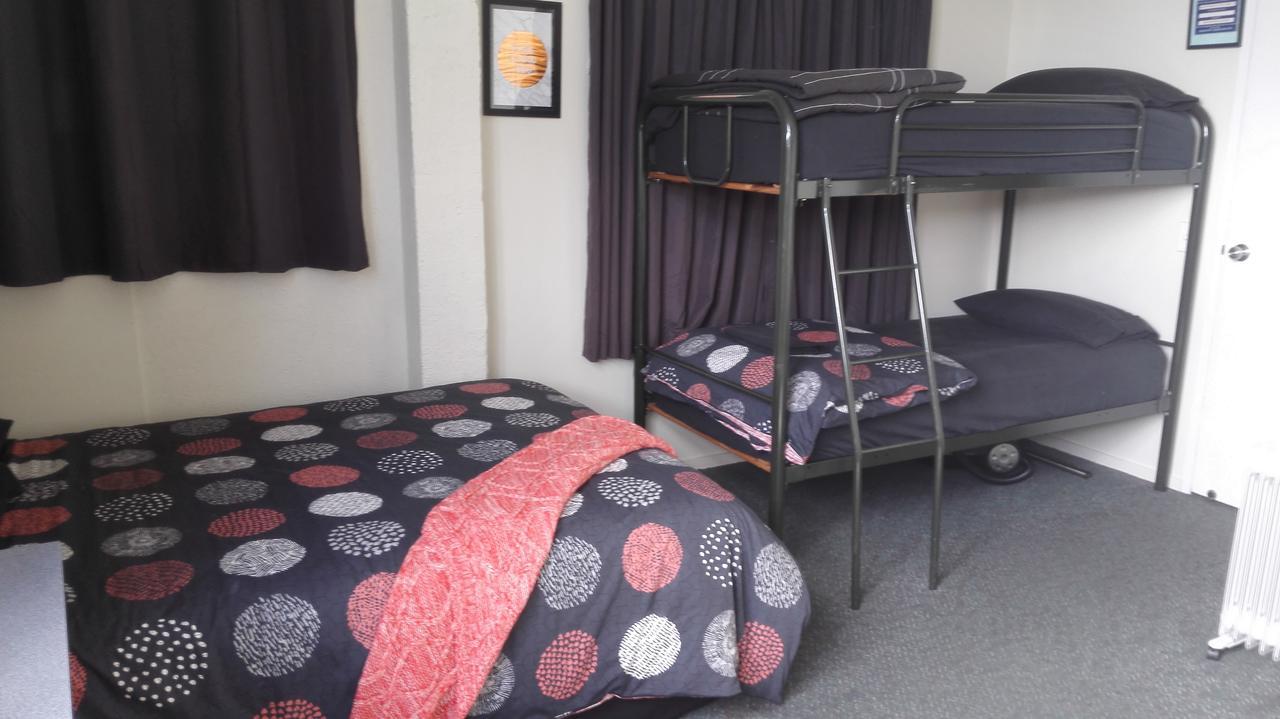 Mountain Jade Backpackers,Private Rooms & Studios โฮกิทิกา ห้อง รูปภาพ