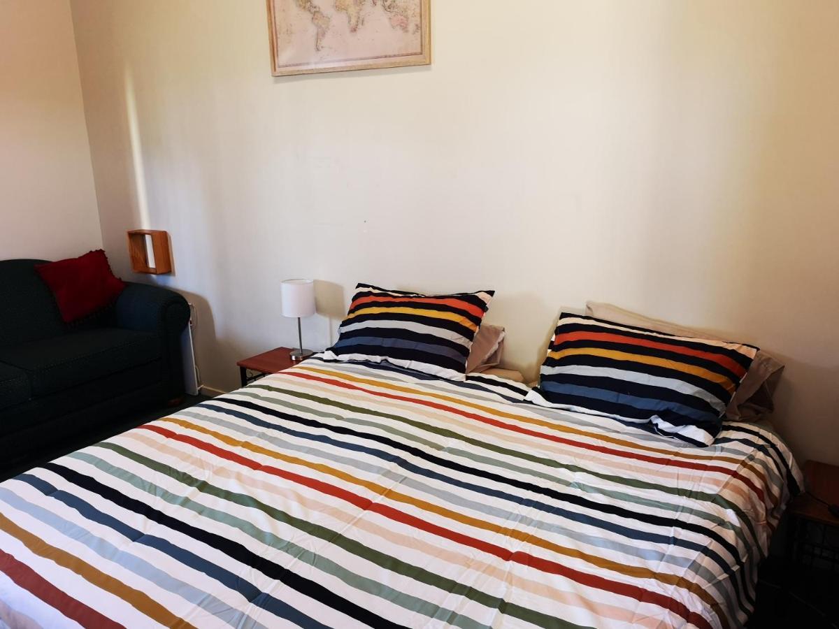 Mountain Jade Backpackers,Private Rooms & Studios โฮกิทิกา ภายนอก รูปภาพ